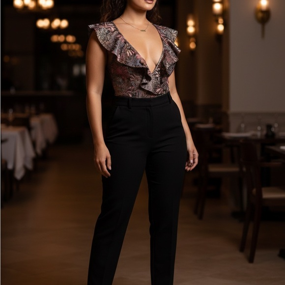 Floral Ruffle Bodysuit - Picture 2 of 3